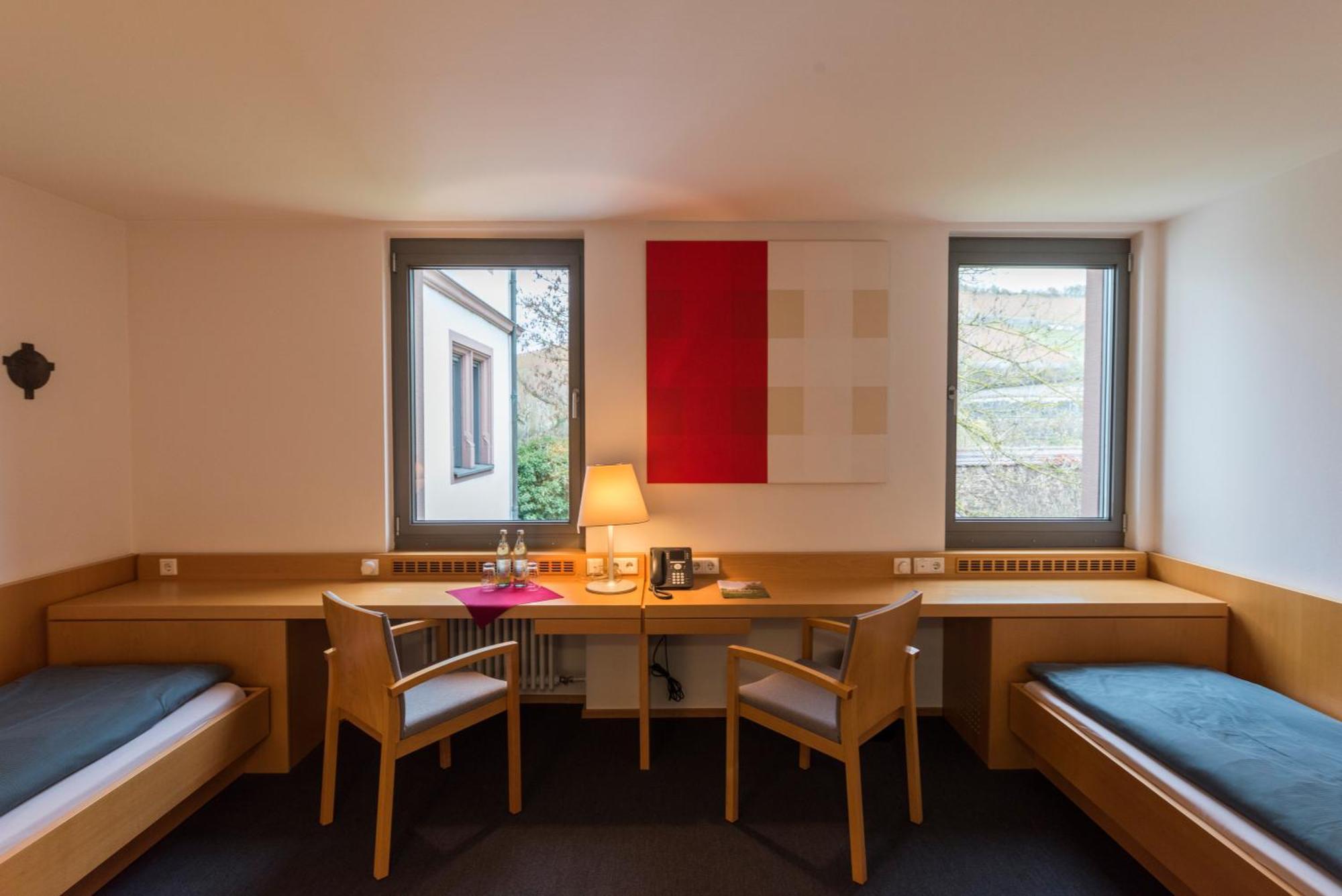 Tagungshaus Himmelspforten - Self Check-In Würzburg Dış mekan fotoğraf