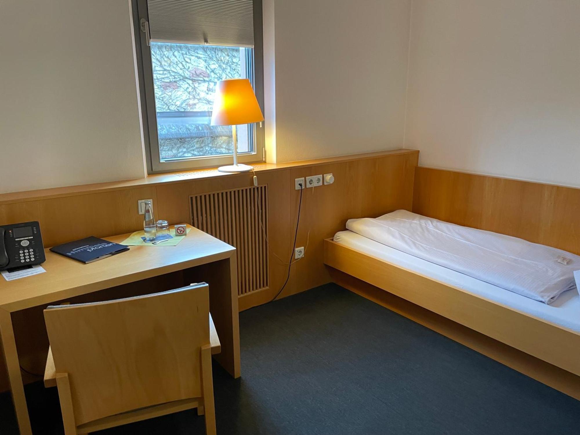 Tagungshaus Himmelspforten - Self Check-In Würzburg Dış mekan fotoğraf