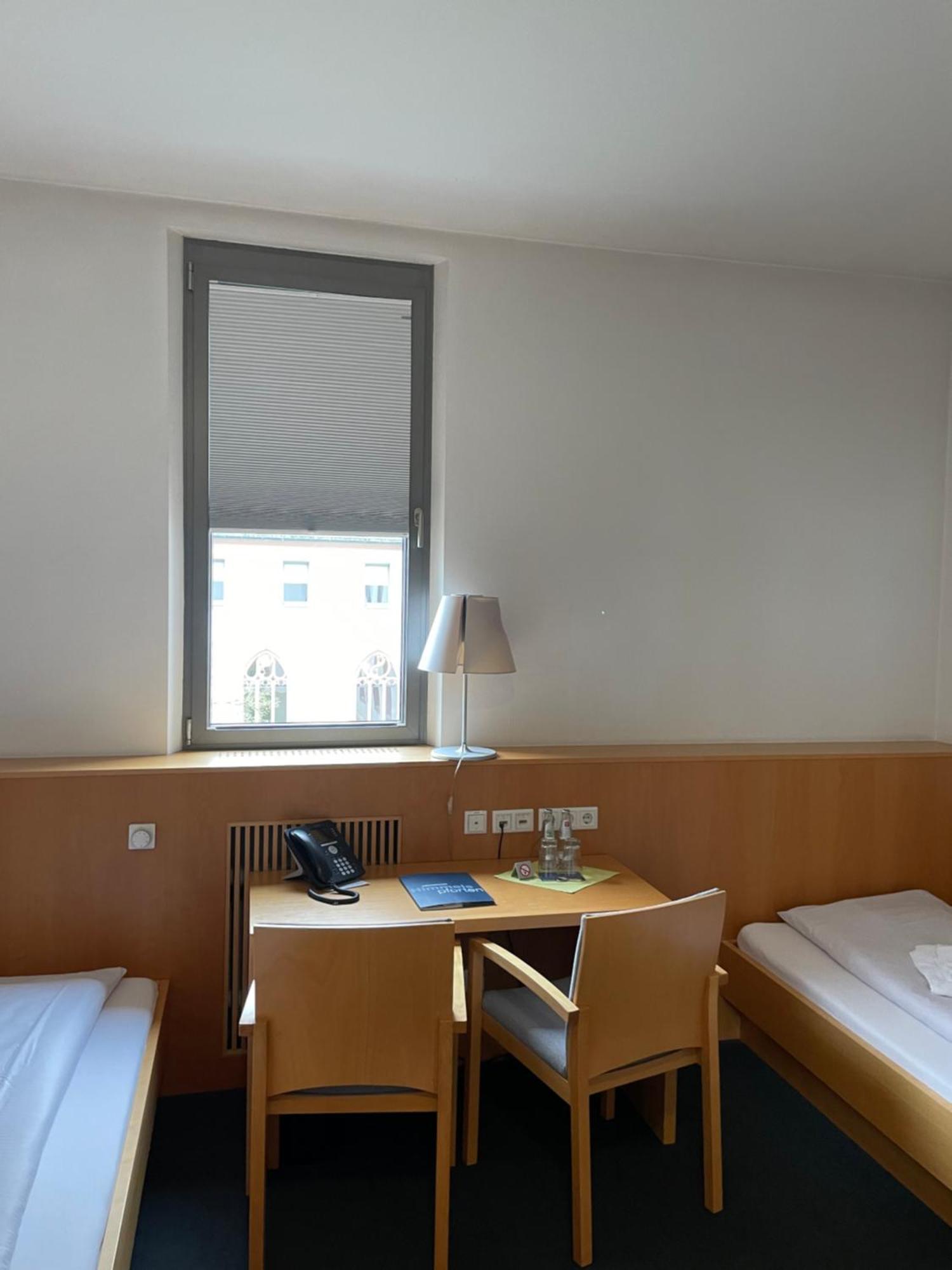 Tagungshaus Himmelspforten - Self Check-In Würzburg Dış mekan fotoğraf